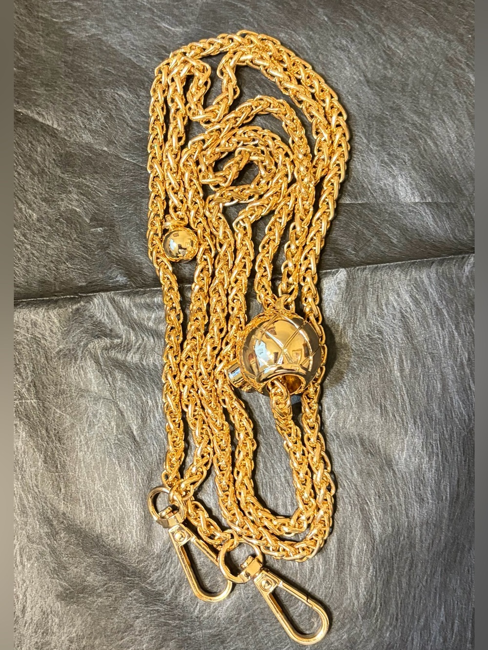 NWOT Gold Tone Adjustable Crossbody Chain